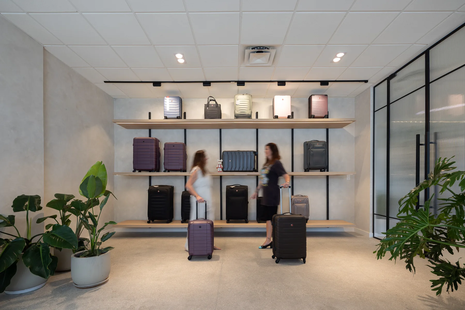 HOME G3, Retail Showroom, Miami, Palm Beach detail 2